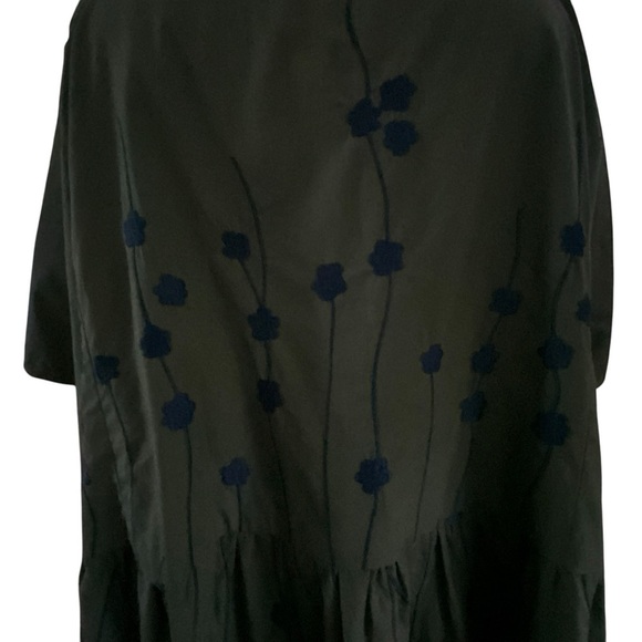 Eshakli Square Neck Green Embroidered Floral Custom Dress - Picture 9 of 16